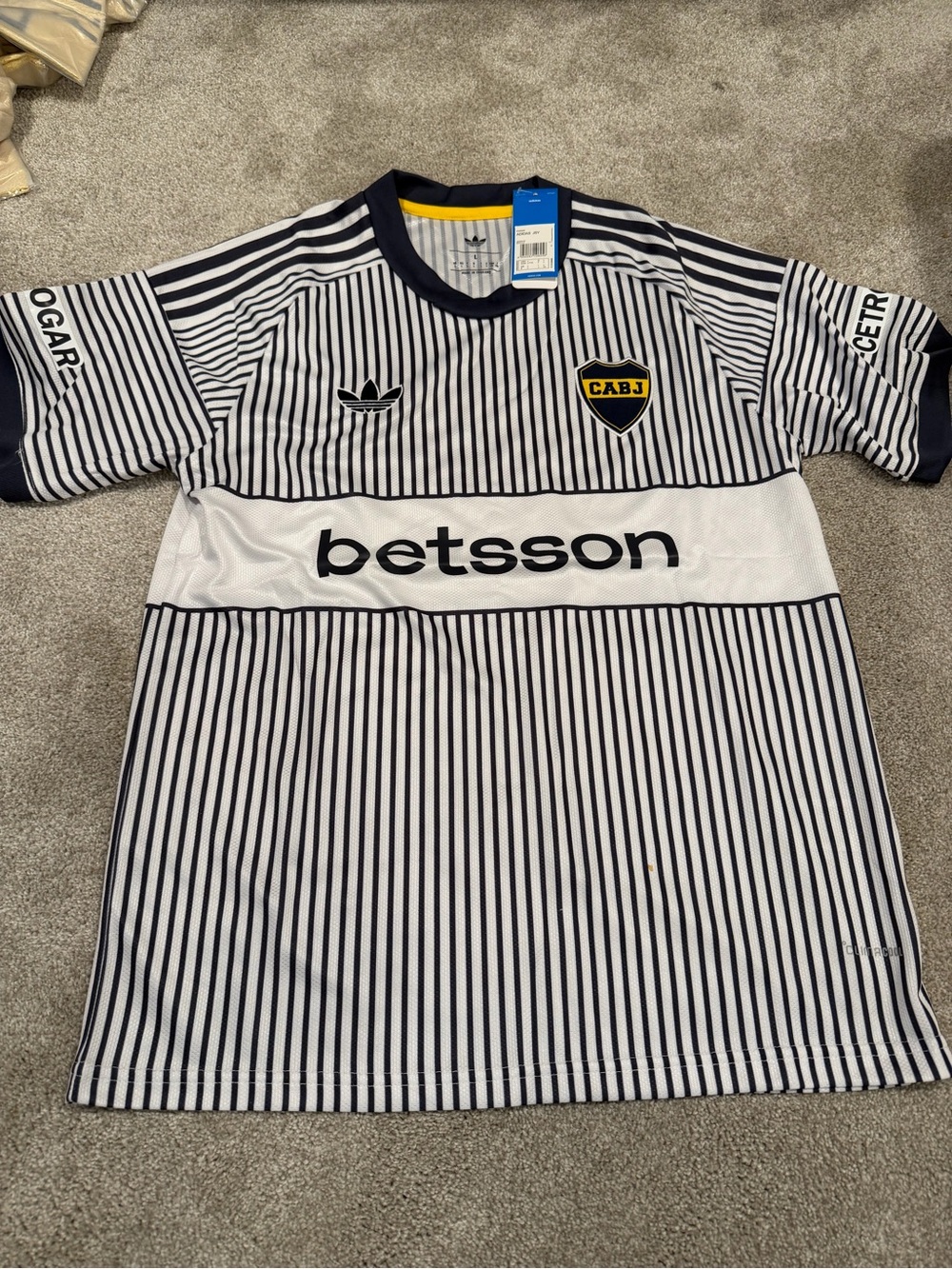 adidas men’s size large Boca juniors jersey slim fit